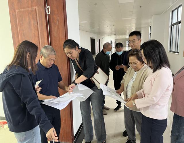 河南省博物院莅辉考察调研指导博物馆布展工作